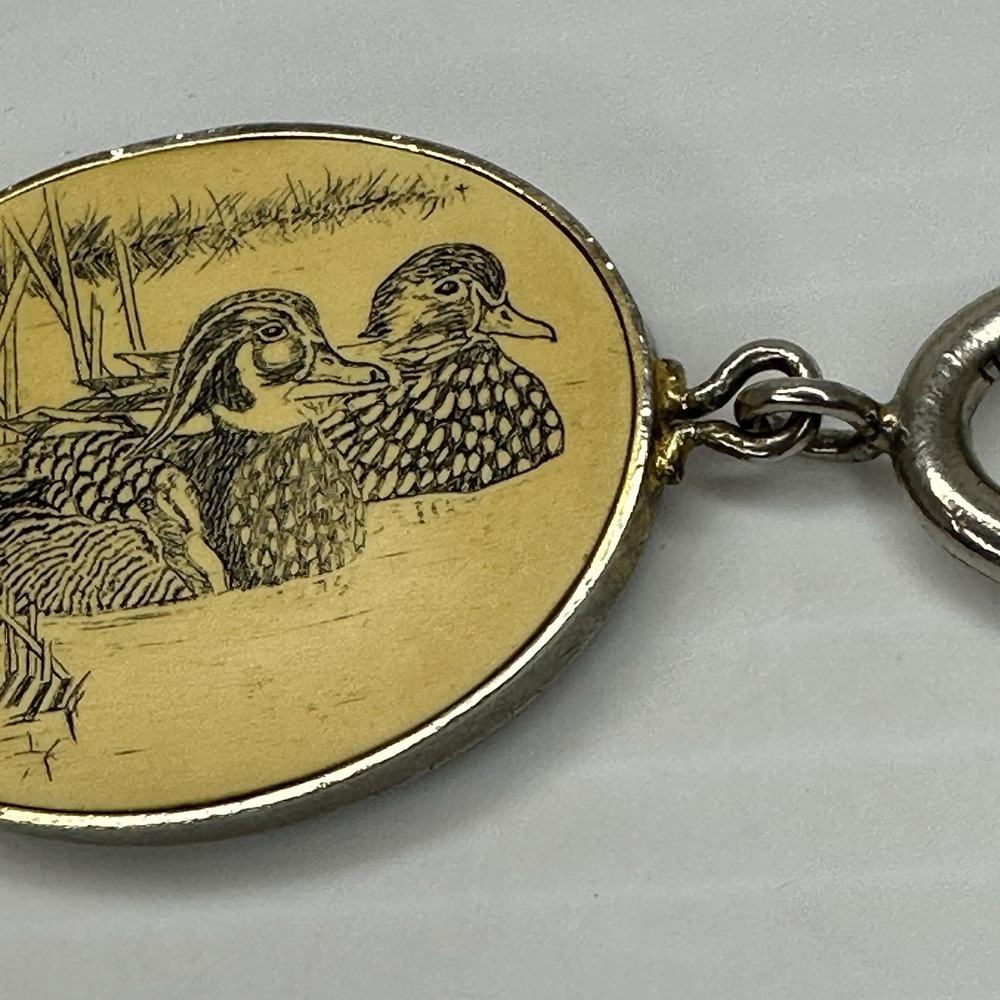 Barlow Duck Wildlife Keychain Gold Tone Etched Mallard Oval Charm - Picture 4 of 8
